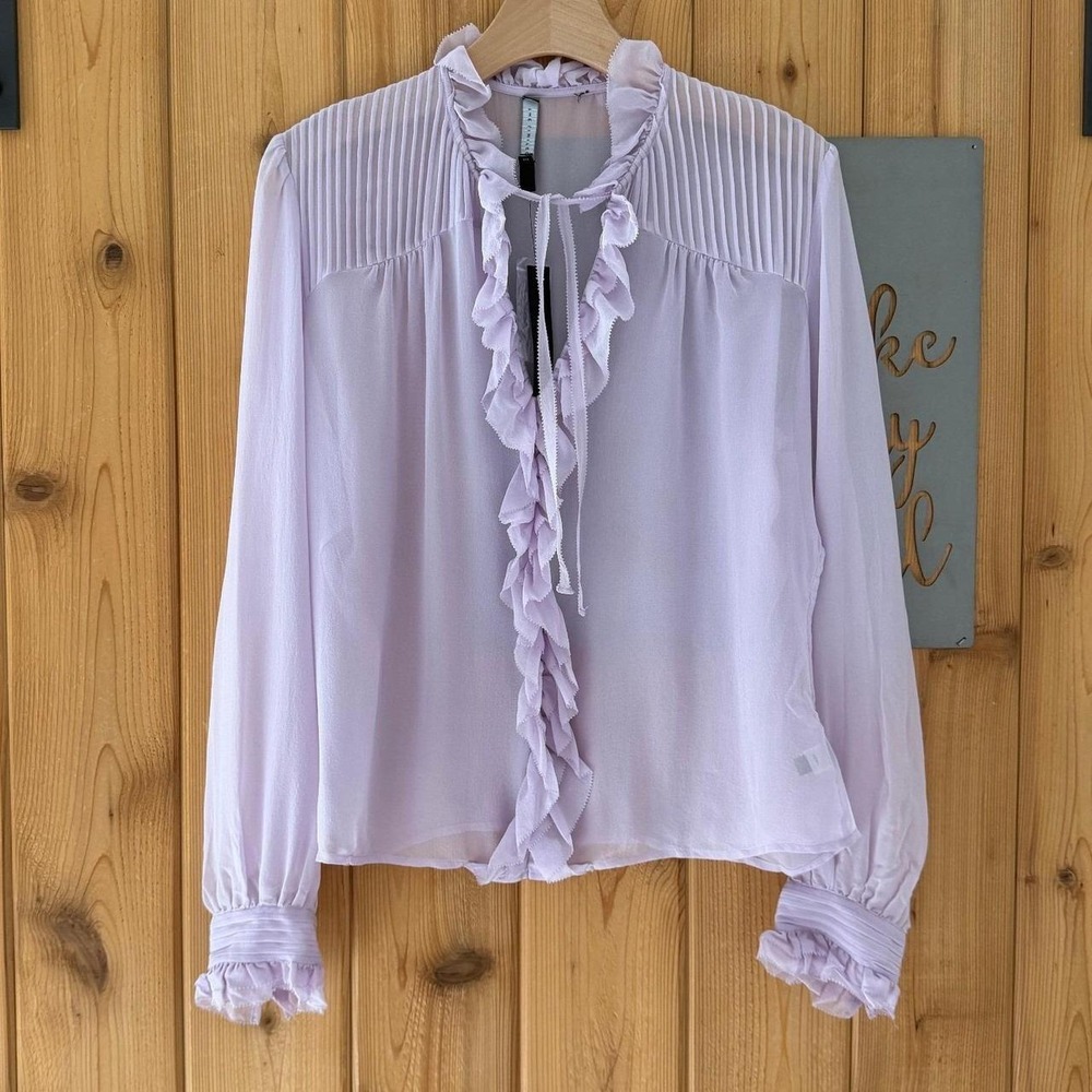 THE LIMITED Silk Ruffle Blouse in  Lavender  Pleated Shoulder Size Large